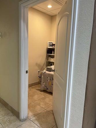 Looking To Provide A Space For A Wax/Lash Esthetician