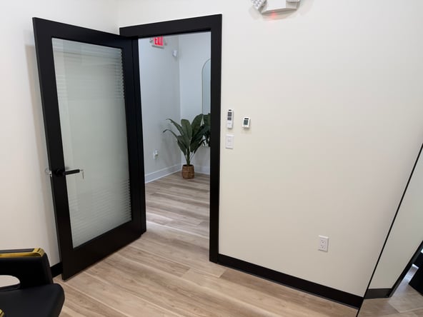 Brand New Salon Suites & Private Booths in Peachtree Corners, Norcross