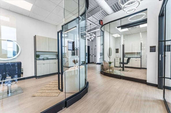 IMAGE Studios 360 in Mission, KS – Salon Suite for Rent