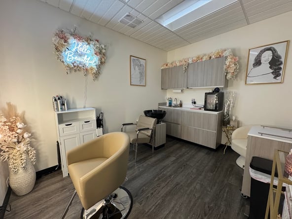 Sola Salon Studios in Midland Park, NJ – Salon Suite for Rent