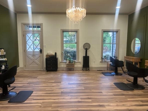 Licensed Cosmetologist/Beauty Professional for chair rental