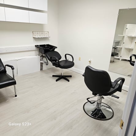 Salon Suite Rental
