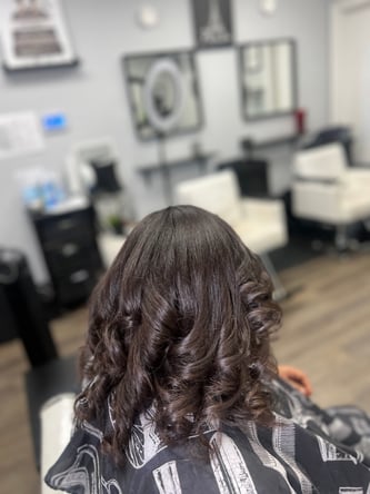 Salon Suites & Chairs- Daily & Monthly Rentals