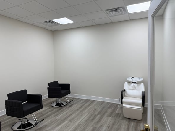 Private Salon Suites for Lease