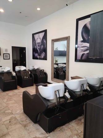Salon Booth & Spa Room Rentals in Suite 716, CA — Beauimage Salon