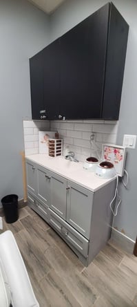 Salon suites for rent