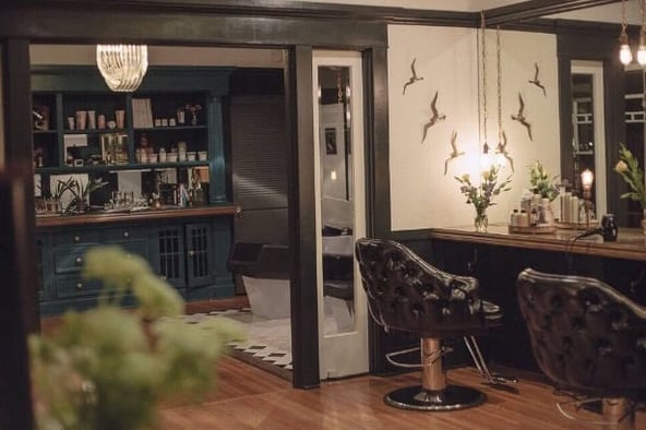 Charming Salon Station in Victorian House- South Pasadena