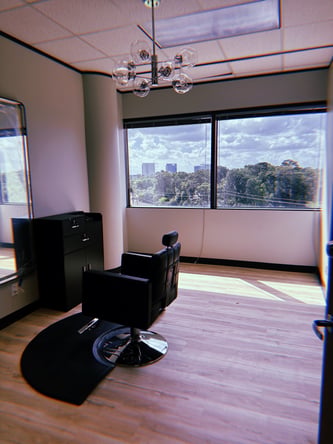 The Corner Studio: Luxury Salon Suites Houston | Daily, Weekly & Monthly