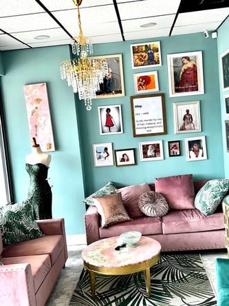 Enjoy your own personalized workspace for all things beauty at Gaudy Glamour Sylist Photo Studio