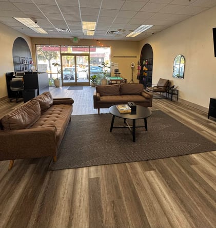 Ready-to-Run Hair Salon for Sublease- Fully Furnished Setup, Full Access