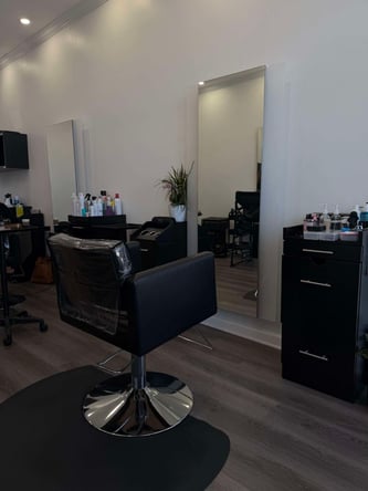 Luxury Styling Chair for Rent in Burbank, CA