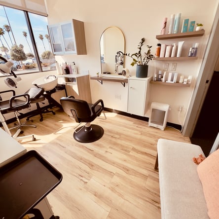Part time hairstylist in private studio Bay Park