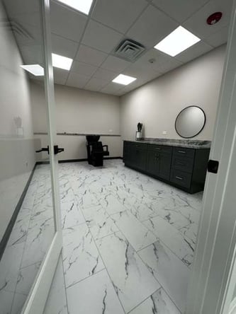NEWLY BUILT Salon, Spa and Med Suites Available