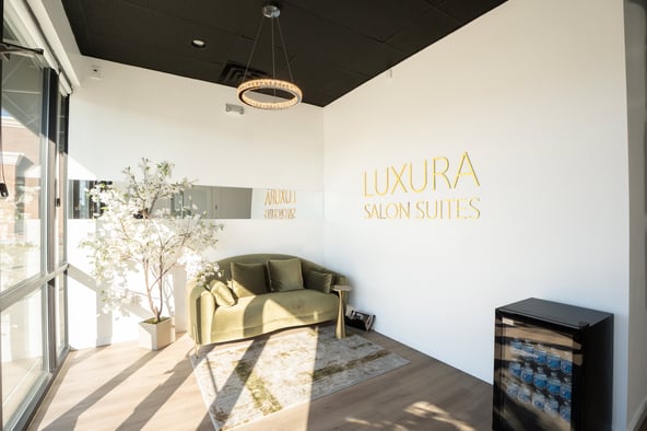 Luxura Salon Suites – Upscale Private Suites for Beauty Pros