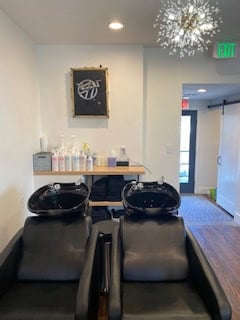 SOUTH BROADWAY IN DENVER BOOTH RENTAL