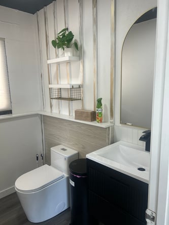 Booth Rental in Kissimmee | All Utilities & Amenities Included