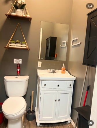 Affordable Salon Booth Rental – 24/7 Access | Jamaica, Queens