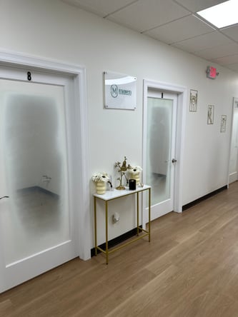 Newly renovated salon suite rentals. Minutes from MO-94, I-70 and 141
