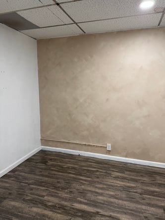 Long Beach private beauty suites move in ready!