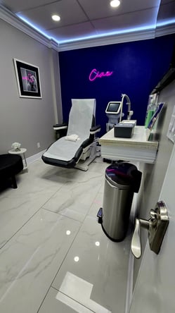 New Salon Studio Suite Available in Live Oak