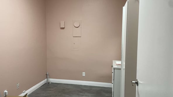 Salon Suite for rent at Temple City, California