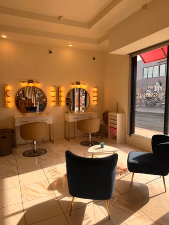 Hair/ Barber / Hair extension / beauty room rent