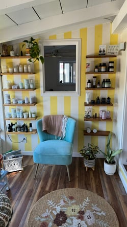 Looking for independent stylist to join our quaint boutique salon in Lafayette!