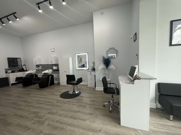 Eminere Hair Extensions And Salon