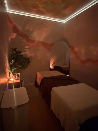 West Hollywood Room for Rent for Beauty or Wellness Professionals