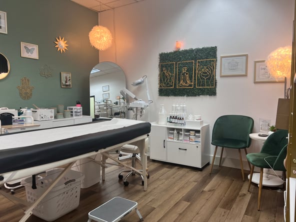 Tempes premier Beauty, Health & Wellness Center overlooking Mill and Baseline.