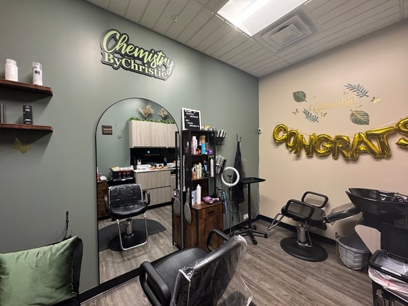 Sola Salon Studios in Staten Island, NY – Salon Suite for Rent