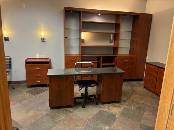 NAIL SALON SUITE (can be converted to hair salon suite at the owner’s expense)