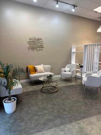 Semi-Private Styling Stations at La Bella Vita Salon — Torrance