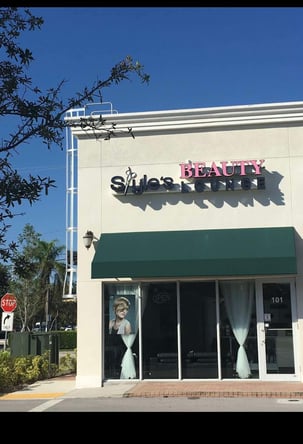 Rent your chair at established Dominican salon in Hallandale Beach!