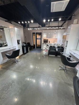 Chair rental in luxury studio