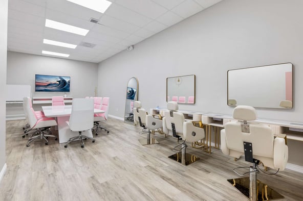 Beauty fully furnished stations for rent