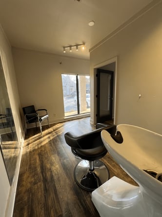 Premium Suites in Affluent Area – Lease Your Dream Space Now!