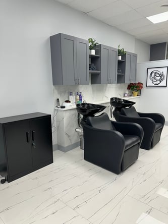 Salon Booth Rental Located In Dunedin!