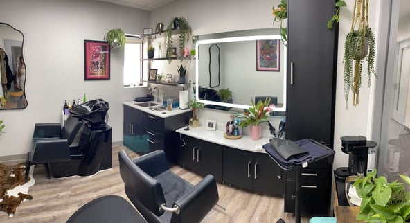 Salon Chair for Rent at Golden Cuts Color – San Rafael, CA
