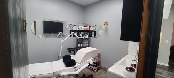 Salon suites for rent