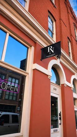 Luxury Salon Suites & Booth Rentals — Downtown Memphis