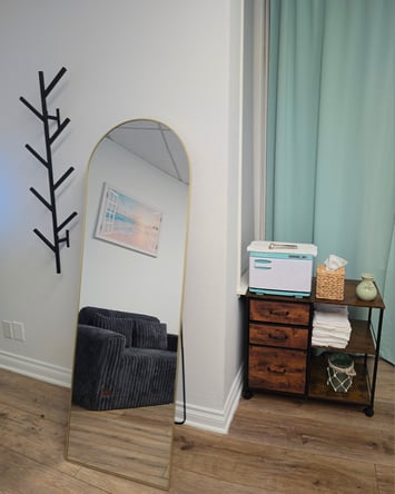 Private Furnished Room for beauty specialists, therapists, and artists in a Health Holistic Center