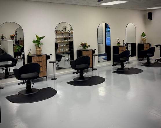Now Renting: Part-Time & Full-Time Salon Chairs at Avanza – Supportive, Stylish, and Ready for You!