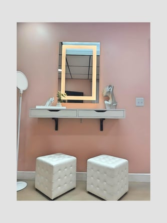 Glam Beauty Suites for Rent (North Palm Beach)