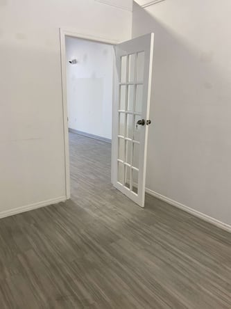 Suite / Chair Rental in Miramar