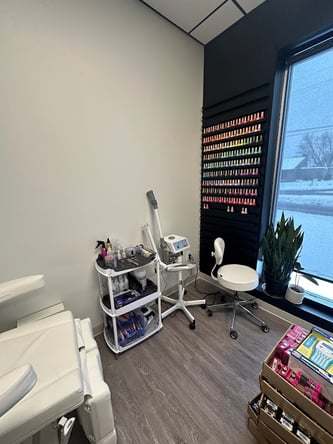 MY SALON Suite in th St Erie, PA – Salon Suite for Rent