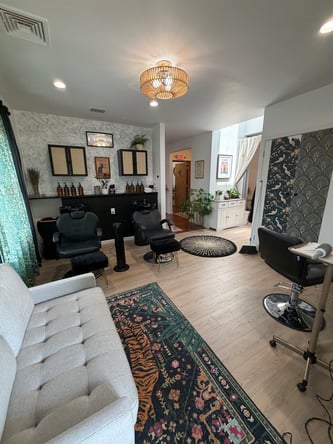 3 Available Hair Stylist Chair Rentals