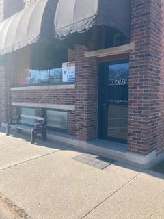 Available Stylist/Space available