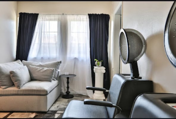 You’re Invited: Schedule Your Private Salon Tour & Interview (Next 30 Days)