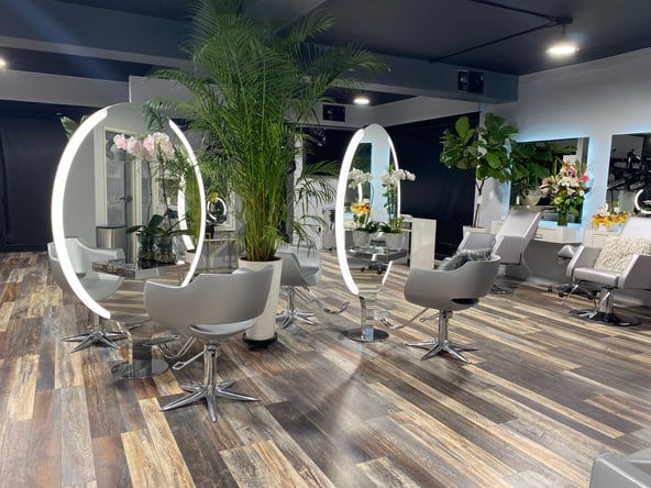 Long Beach Salon Booth Rent/Room/Nail Station